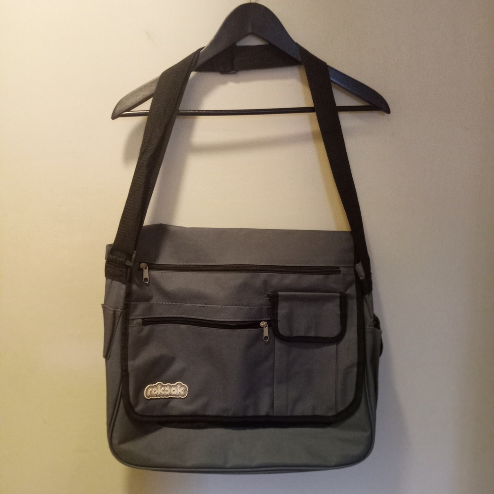 Jordan Sport Essentials Roksak Laptop Messenger Bag ~ Free Shipping! ☆